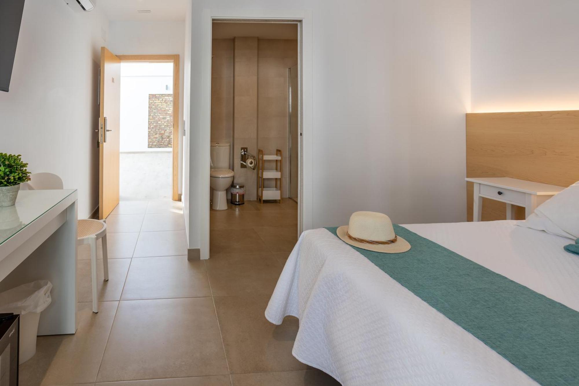 Hotel Oasis Centro Conil De La Frontera Exteriér fotografie